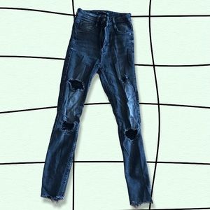 ZARA TRAFULAC SKINNY JEANS WITH CUTE RIPS